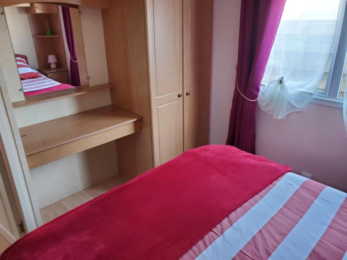 Mobil Home Chez L Habitants แซ็งต์-ฌอง-เดอ-มองต์ ภายนอก รูปภาพ