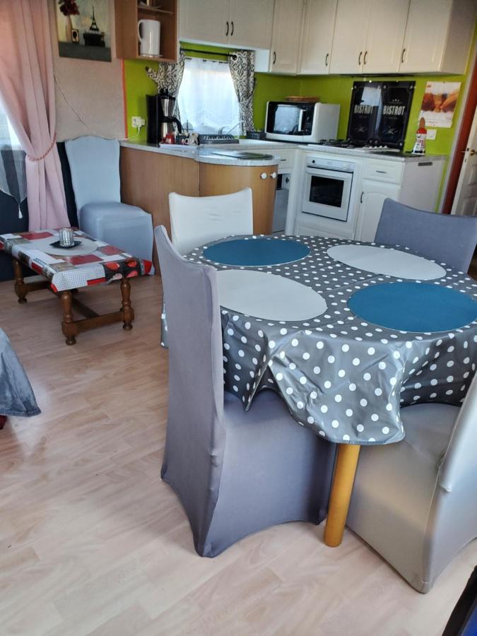Mobil Home Chez L Habitants แซ็งต์-ฌอง-เดอ-มองต์ ภายนอก รูปภาพ