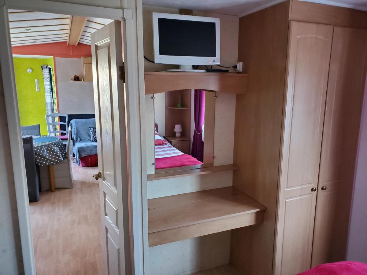 Mobil Home Chez L Habitants แซ็งต์-ฌอง-เดอ-มองต์ ภายนอก รูปภาพ